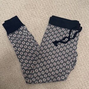 Women’s Patterned Holiday Winter Jogger Pants